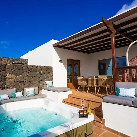 Casa Saona Feriehus *